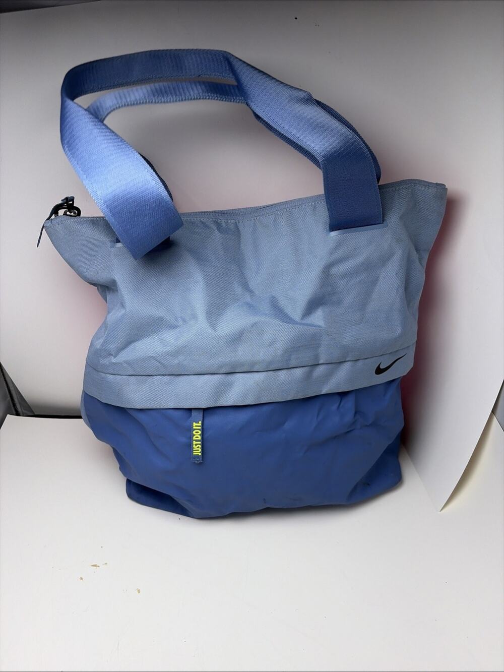Nike RADIATE Training Tote BA5527-460 Blue Pink Gym Yoga Bag